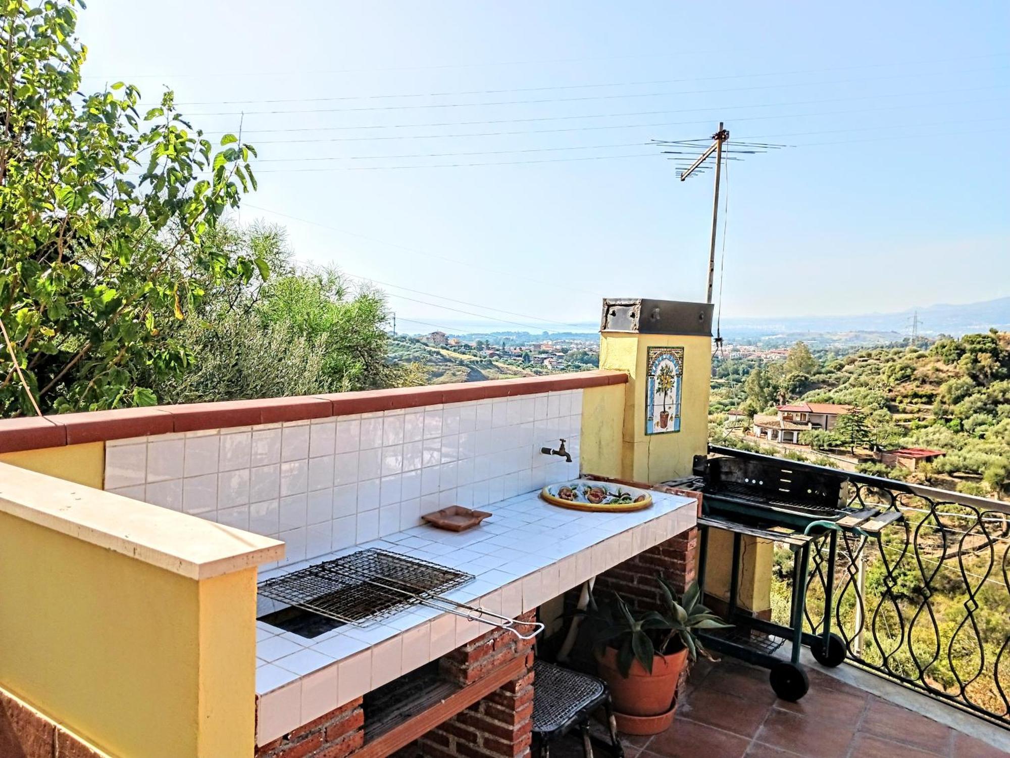 Flat With Panoramic Terrace And Private Pool Mt5X3 Apartment Таормина Екстериор снимка